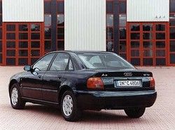 Audi A4 1.8 T quattro (150hp) (8D2) фото